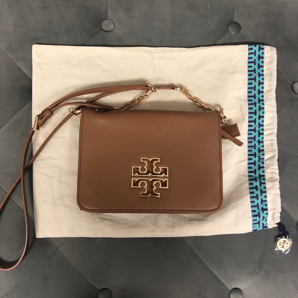 Tory Burch Crossbody bag, rarely worn.